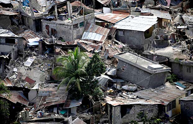 Stupid Behavior After Haiti Earthquake - Shocking Photo Gallery 59 3230984