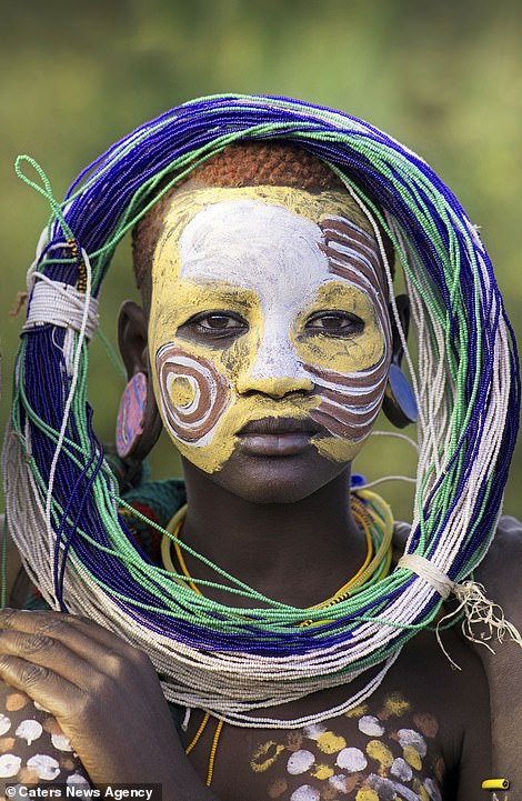 WAKANDA IS REAL: Rare Isolated tribe in Ethiopia caught on Camera 7 8399636 6581431 image a 74 1547208262944