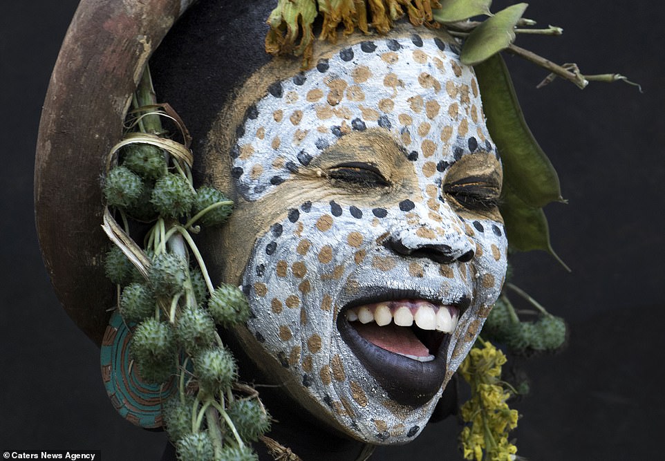 WAKANDA IS REAL: Rare Isolated tribe in Ethiopia caught on Camera 2 8399642 6581431 image m 96 1547211399673