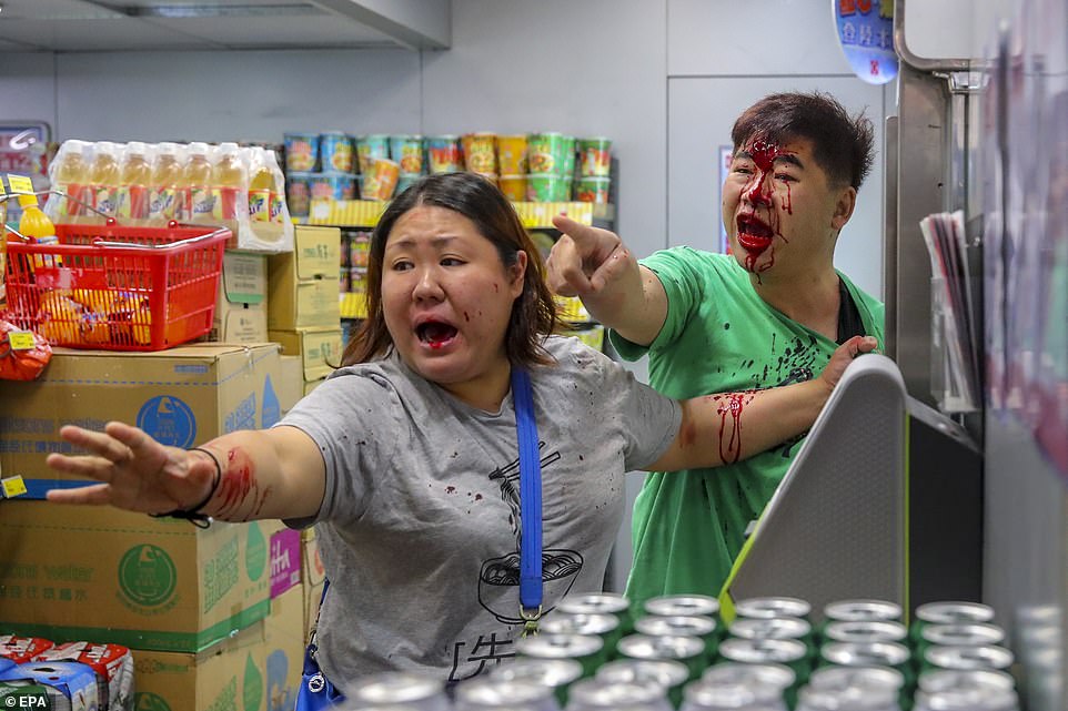 Hong Kong protests turn even more violent as pro-China people get their heads smacked 2 19661288 7567685 image a 20 1570986966741