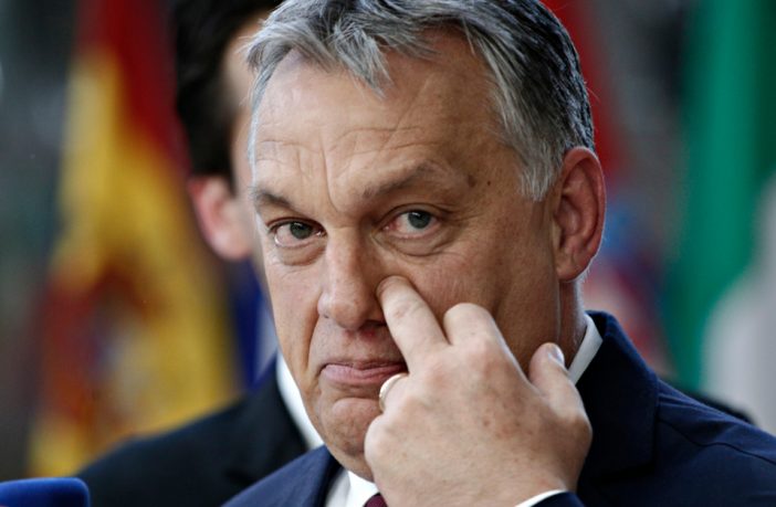 Viktor Orban: It's in Hungary's interest for Turkey to release migrants to Syria 1 orban middle finger