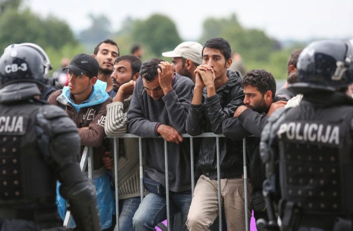 Study: nearly 5 million illegal immigrants in Europe, most are young men 1 immigrants in eu police