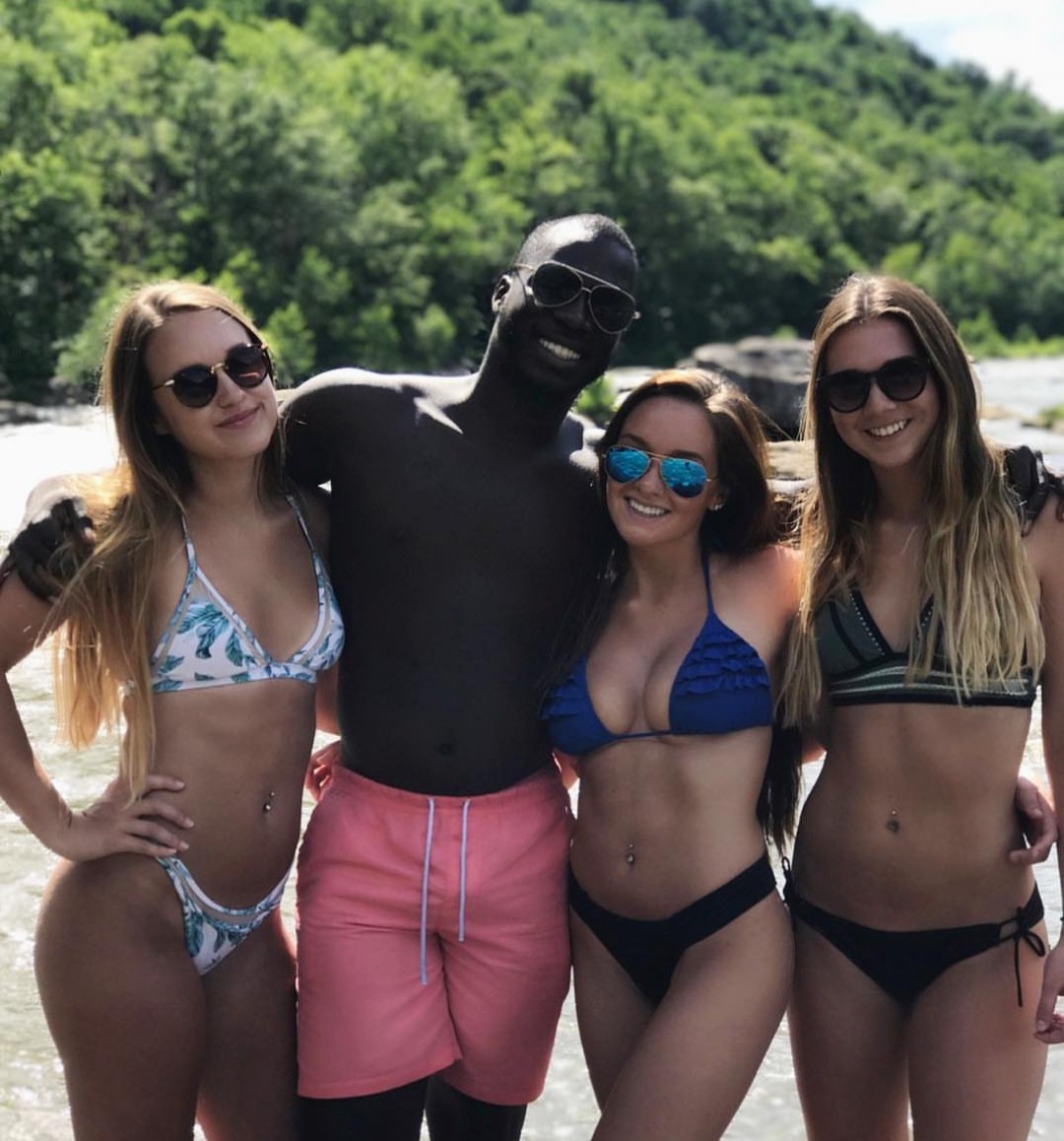 Europe to get massively Blacked, MILLIONS of Male Migrants to Arrive in Europe all at Once 37 your white women 39