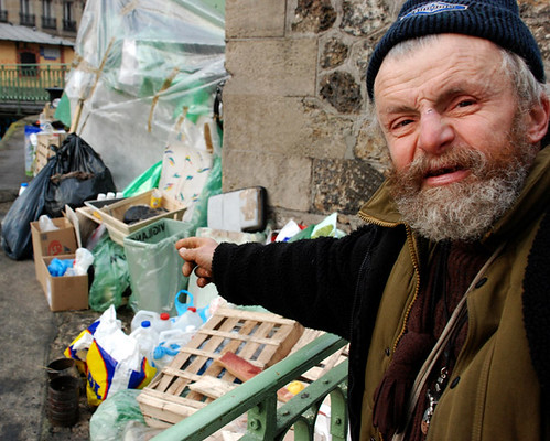 As Poverty rises in France, president Sarkozy’s Jet-Set lifestyle bear no end 2 462988948 08fda65c0a