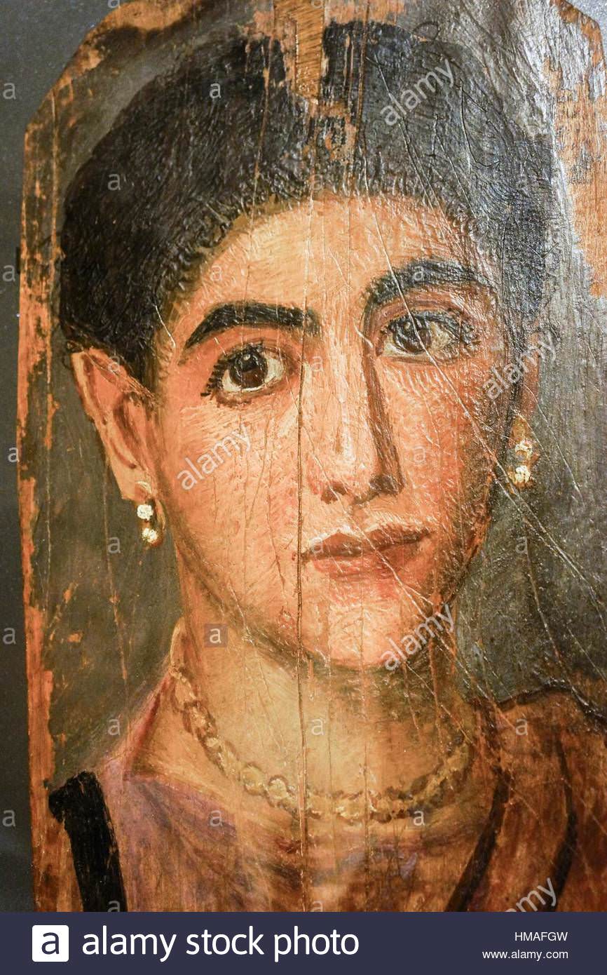 Black SJWs meltdown on Twitter after white Nefertiti reconstruction revealed 16 24nUV3E