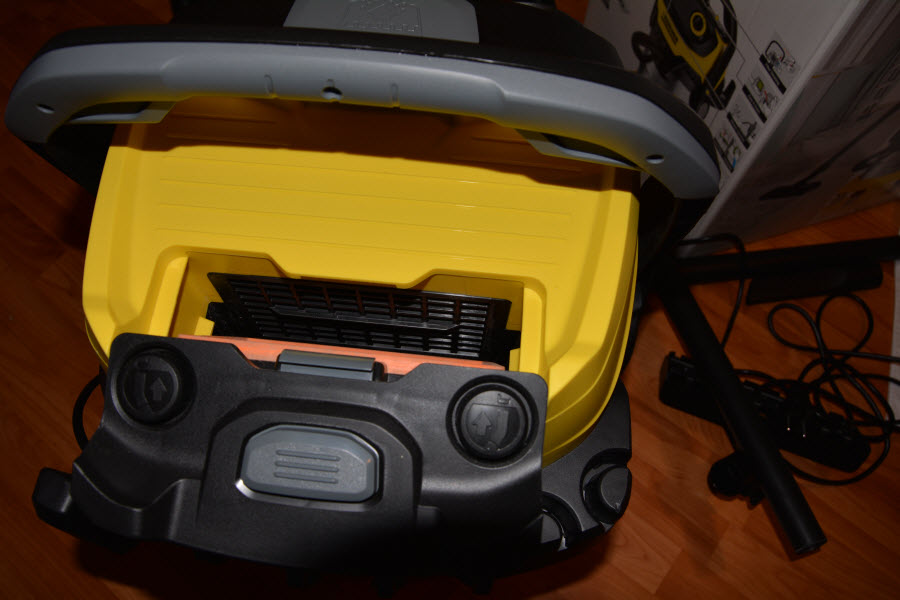 Karcher Vacuum SE and MV Series Review 14 Karcher MV5 Premium 7