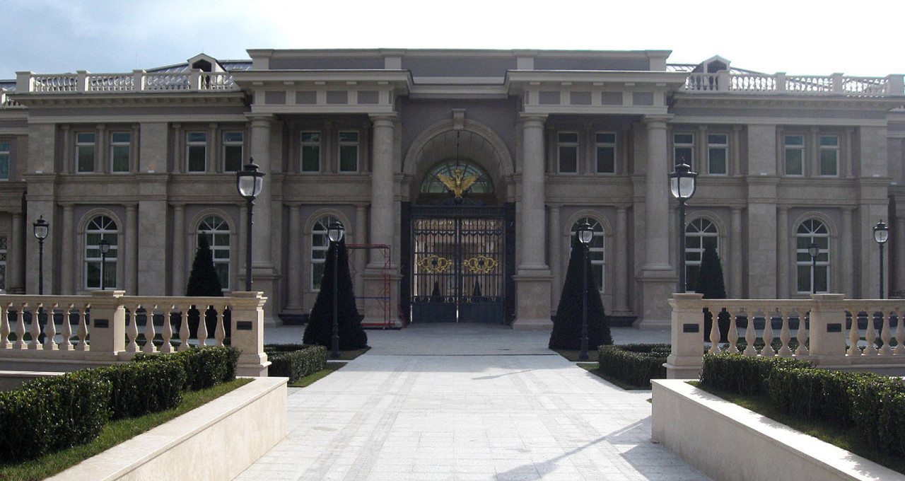 Regarding Putin's Palace Worth of 1 Billion, We just Discovered One Picture was Photoshopped 4 8814 BB19 1166 40 ED 88 E1 0283733 F0960