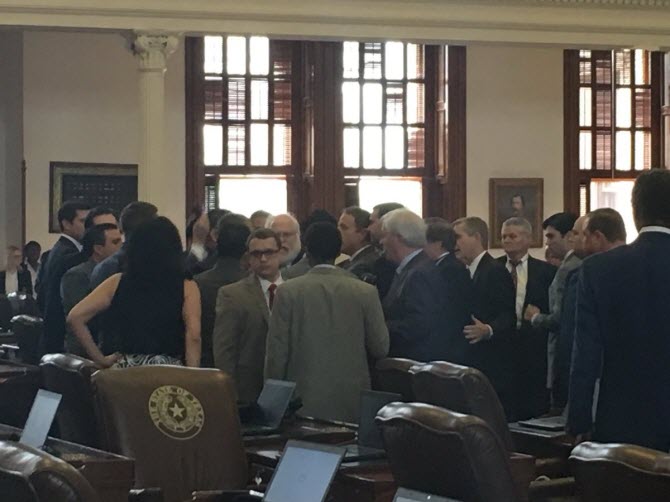 Texas Dem Rep Threatens To Kill Republican On Legislative Floor 1 INAP6Pm