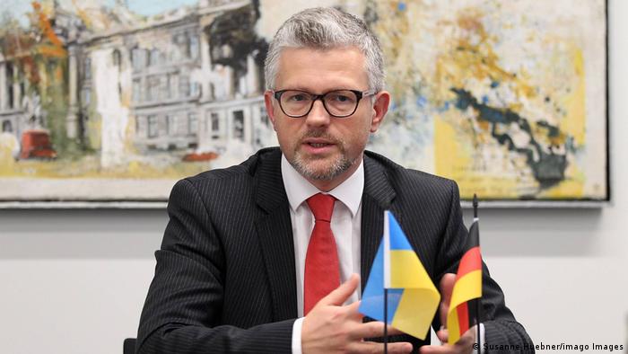Shameless German 'Academics' Calls on Ukraine to Surrender to Russia! 1 ItpoKun