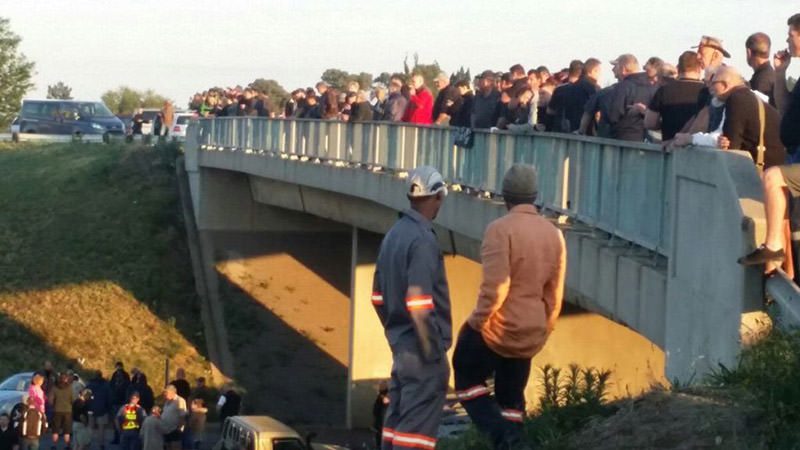 South Africa: Farmer Killed as Whites Pointlessly Protest 2 L32gBTW