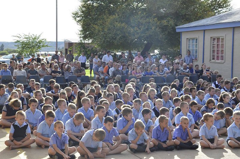 South Africa: Orania Schools Bursting at the Seams 2 YtTIktb