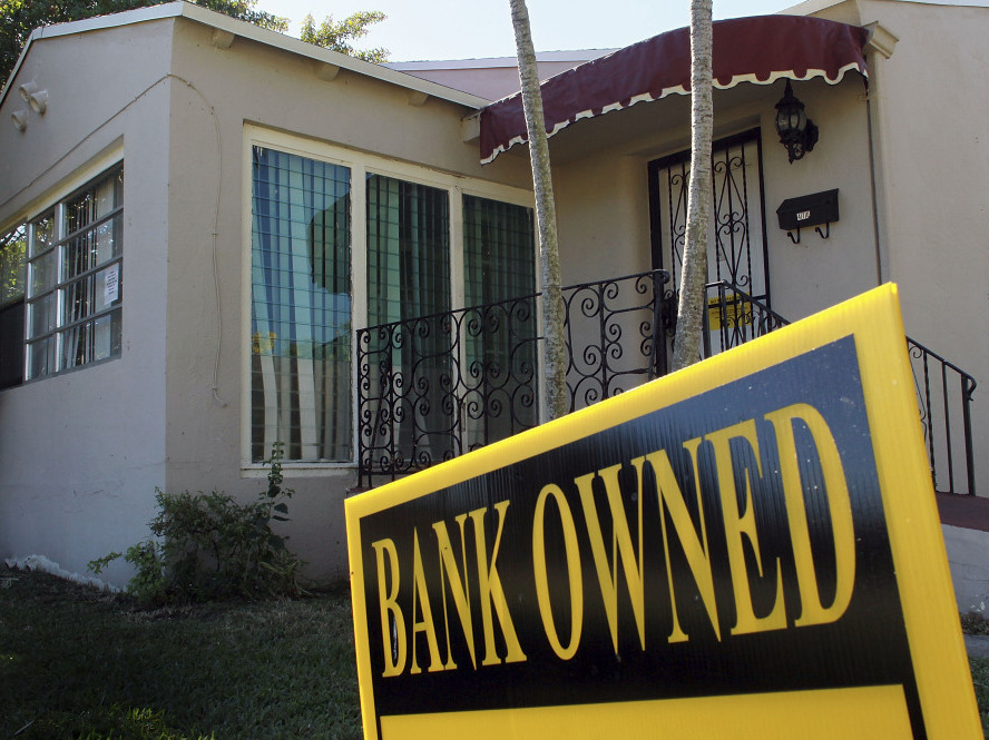 US Home Foreclosures Warned May Top 100,000 In January 1 foreclosure