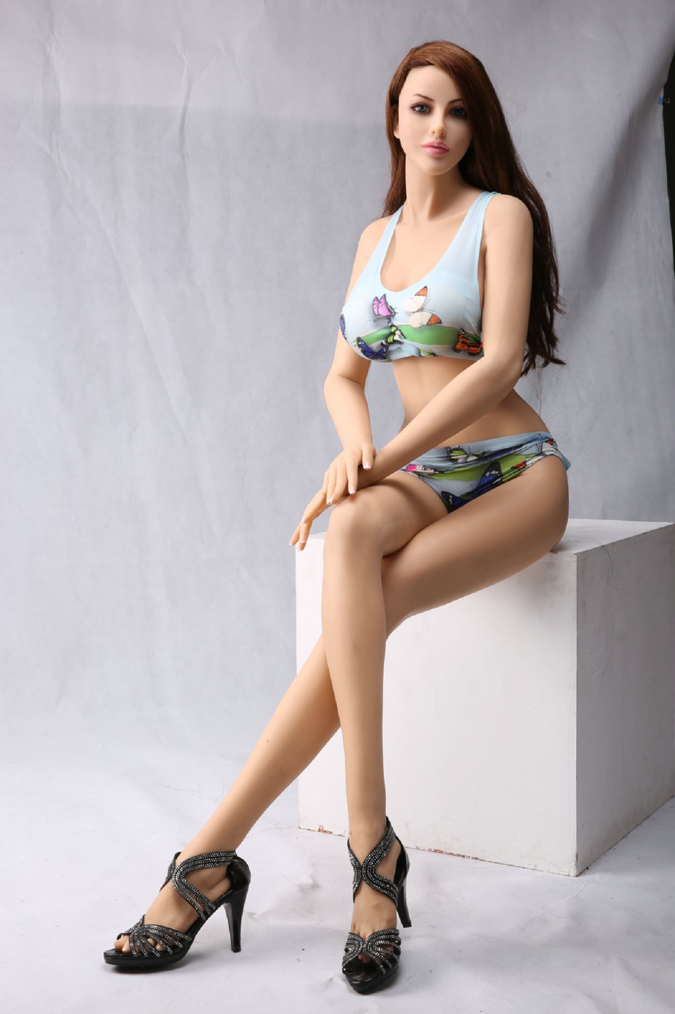 European Brothels fire escorts, buy Silicone Sex Dolls as MGTOWs cheer, Feminists Call for BAN 16