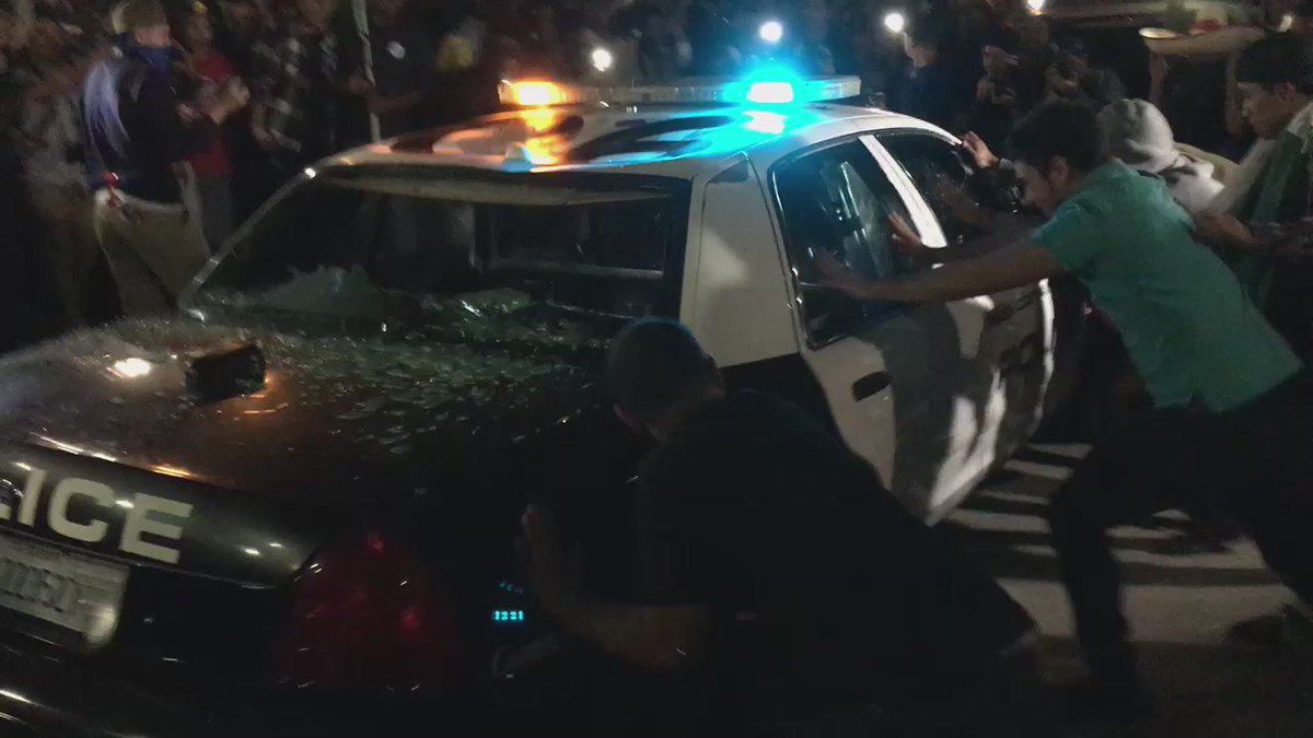 Trump Holds Massive Rally in California 31,000 Show Up, Mexicans Riot 5 3RTIkOnQ1Of3a4m1