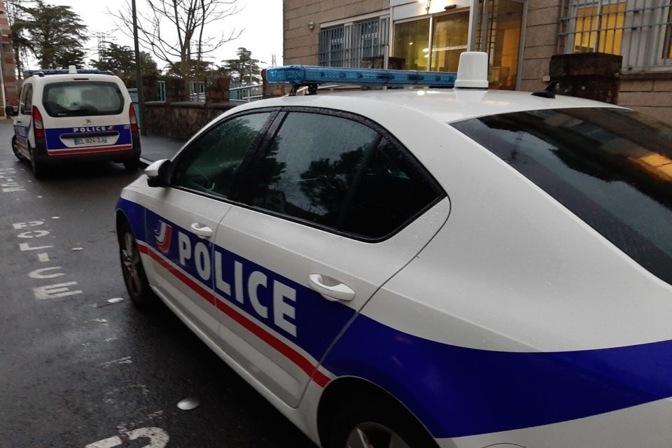 Armed African Groups Battling Each other on the Streets of France, then Turn on the Police 1 france police cars watching