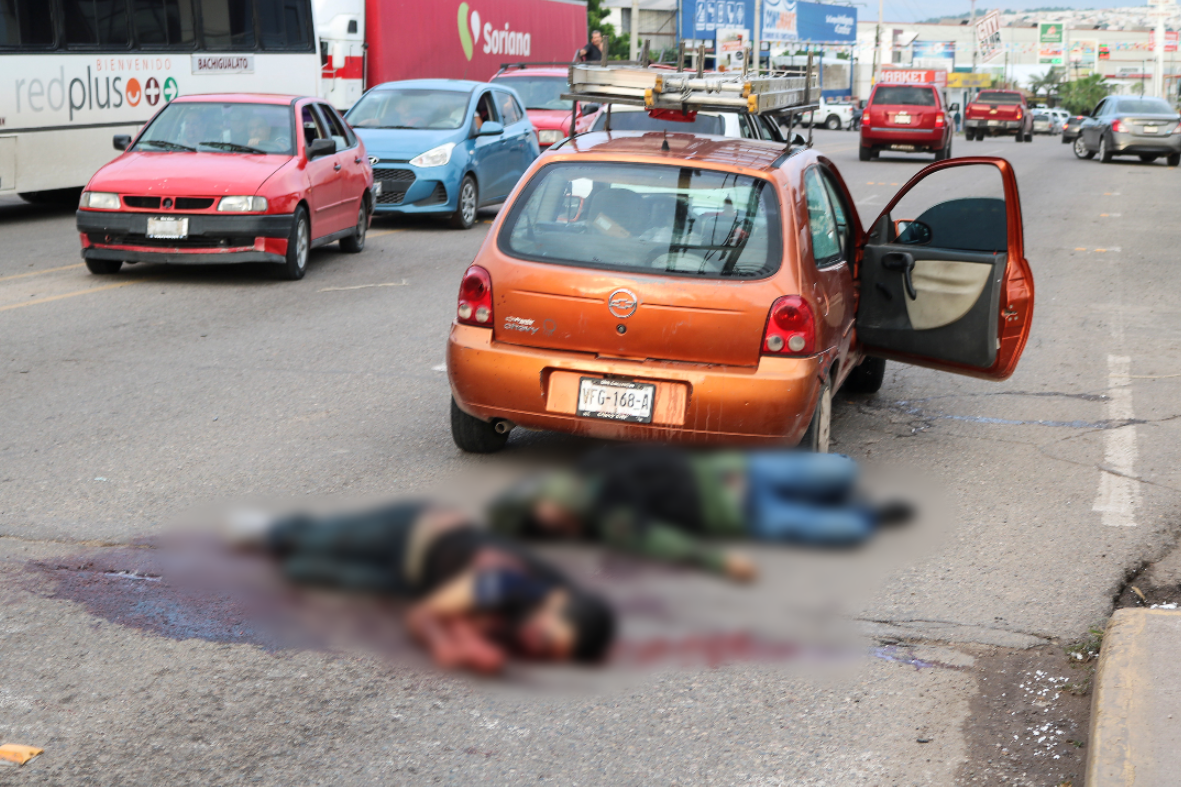 War in Mexico, Drug Cartel Destroys Police after arrest of El Chapo's son 2 5da92f49203027140e1cbac3