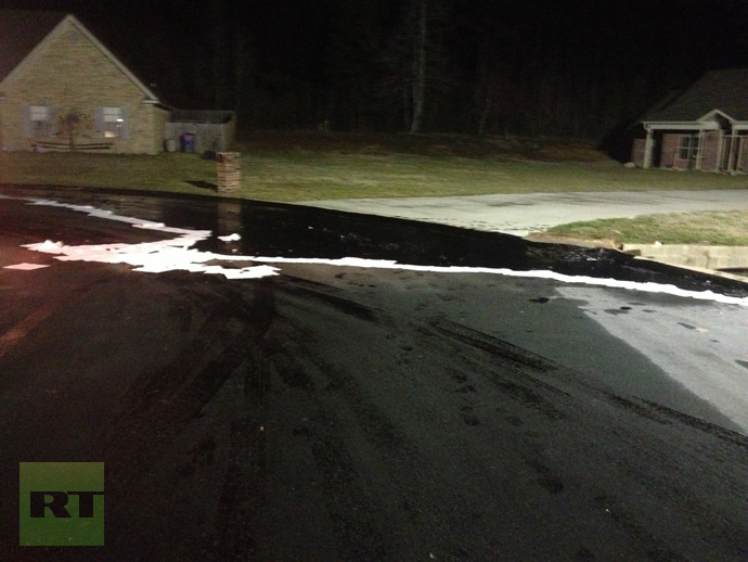FAA puts no-fly zone over Arkansas oil spill with Exxon employee in charge 4 002