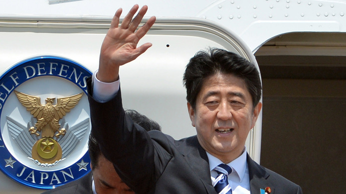 EU strikes free trade deal with Japan amid rising US protectionism 1 japan abe visit russia.si