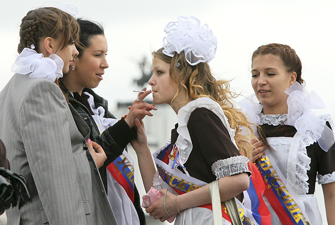 Smoking ban comes into effect in Russia 3 rian 00674446.hr.en