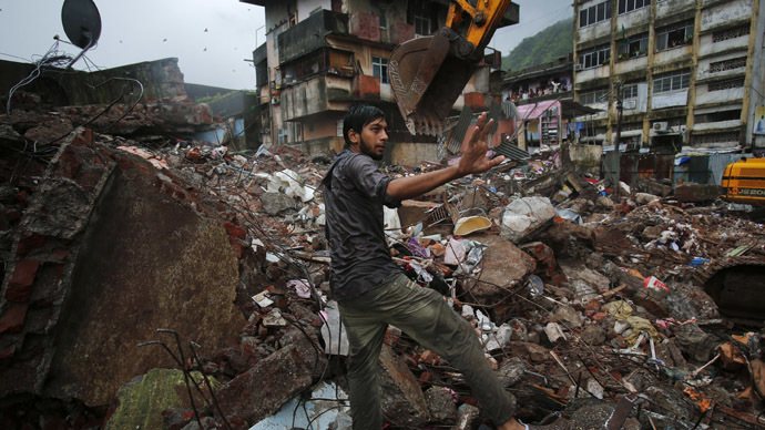 Apocalyptic Floods Hit India, Over 1000 Dead 1 india monsoon hundreds dead