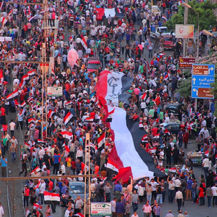 Egyptian army overthrows President and suspends Constitution 5 eeee 2