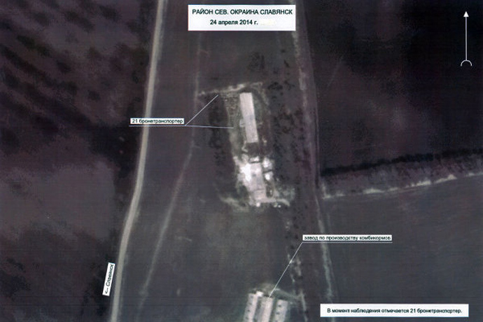 Ukraine sends 15,000 troops near Russian border 2 1