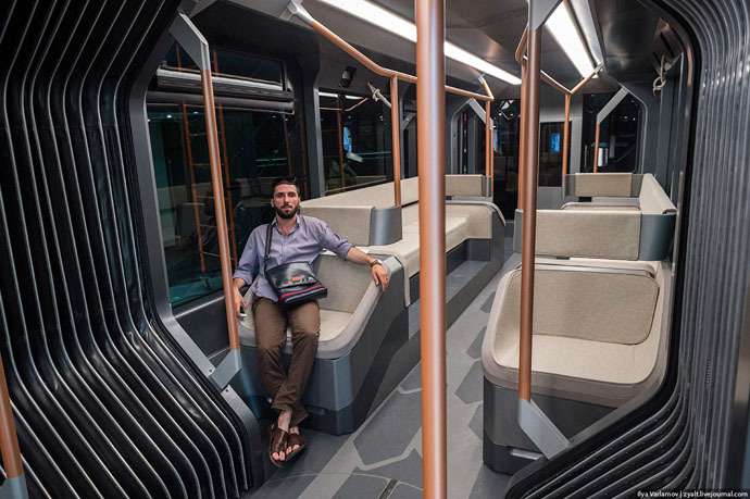 Futuristic new Russian streetcar revealed 7 17