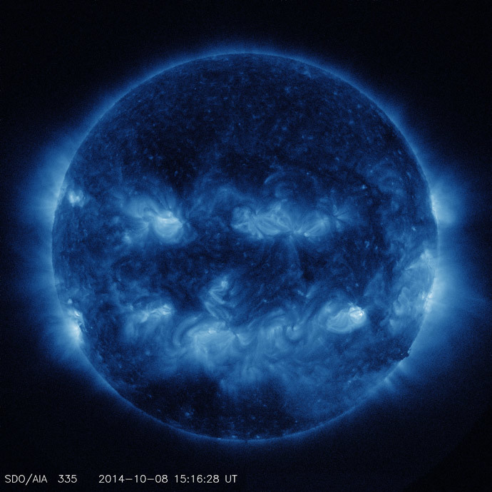 NASA detects enormous 'coronal hole' on Sun's South Pole 3 17