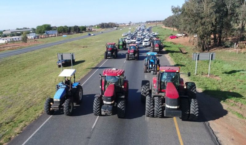 South Africa: Farmer Killed as Whites Pointlessly Protest 7 gKIkf4c