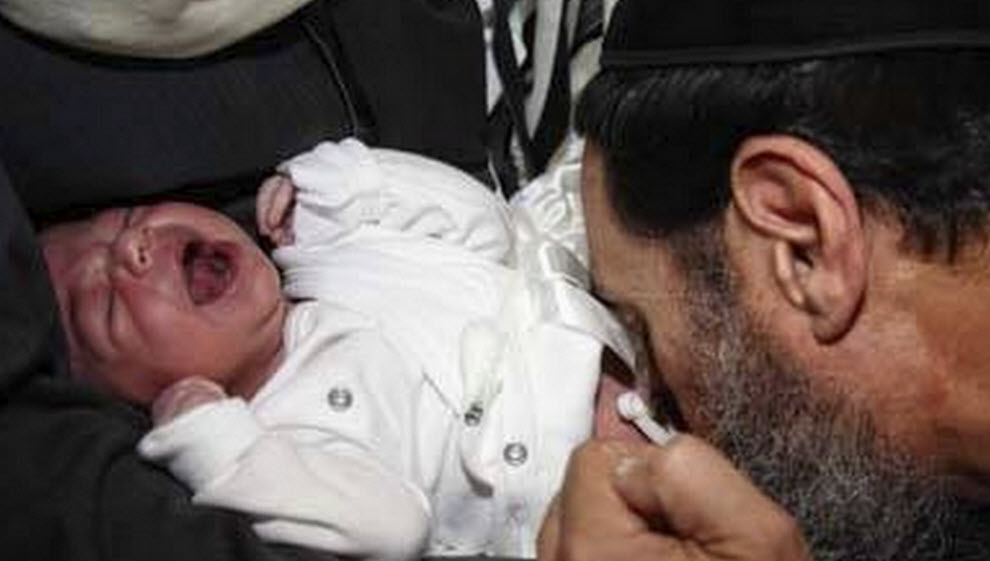 Finland Tacitly Removes Language from Law which Banned Non-Medical Circumcision 2 Rabbi Circumcision crying baby2
