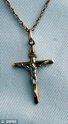 Devout Catholic nurse resigns over hospital crucifix ban 2 article 1194886 05721502000005DC