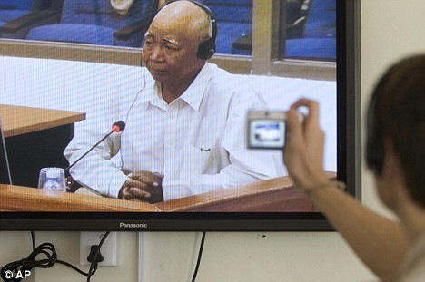 Cambodian torture victim "dreamed about eating human flesh" 1