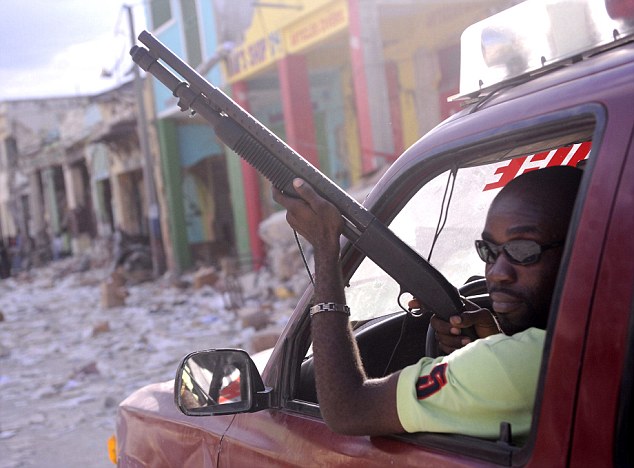 Stupid Behavior After Haiti Earthquake - Shocking Photo Gallery 17 article 0 07E3277F000005DC