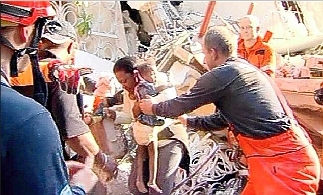 Stupid Behavior After Haiti Earthquake - Shocking Photo Gallery 71 article 1243873 07E316CC000005DC