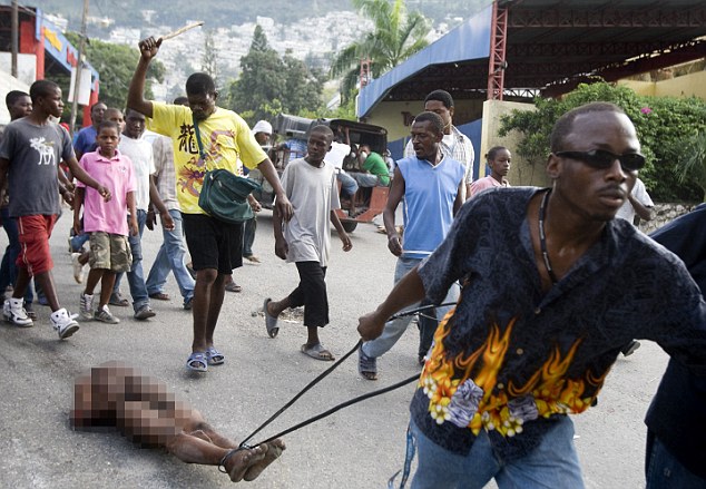 Stupid Behavior After Haiti Earthquake - Shocking Photo Gallery 16 article 1243910 07E47D6E000005DC
