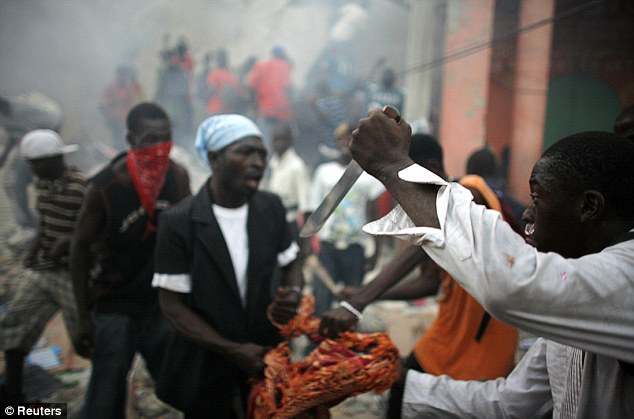 Stupid Behavior After Haiti Earthquake - Shocking Photo Gallery 50 article 1244034 07E63D82000005DC