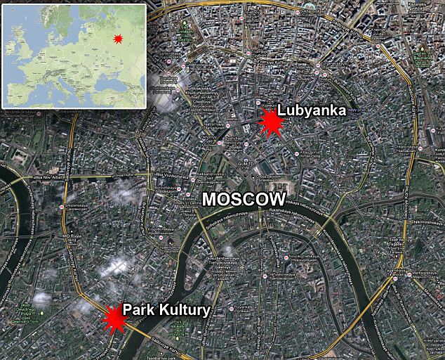 Two muslim suicide bomber women kill at least 37 people in bomb attacks on Moscow metro 14 article 1261502 08EA25C5000005DC