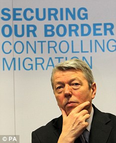 8 in 10 Britons want Tighter Controls on Immigration 3 article 1334271 08ACEEC4000005DC