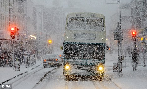 Global warming 'will give Britain longer, colder winters' as melting sea ice plays havoc with weather patterns 1 article 1341388 0C87401E000005DC