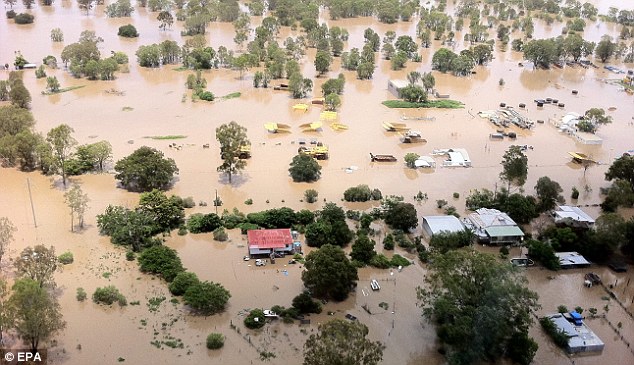 Australian floods reach 'biblical proportions' 9 article 1343034 0C9FFA28000005DC