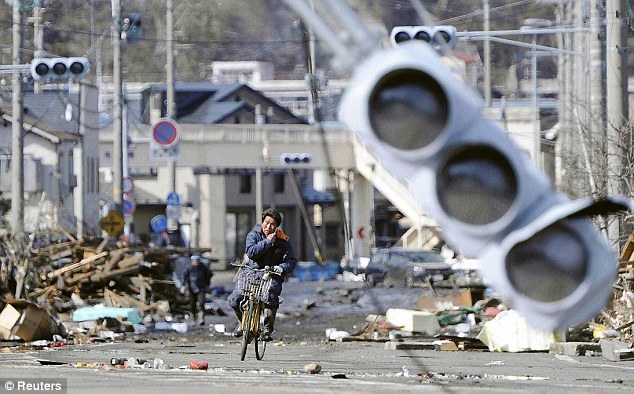 Japan earthquake and tsunami: 10,000 people missing in Minamisanriku 6 article 1365569 0B25736700000578