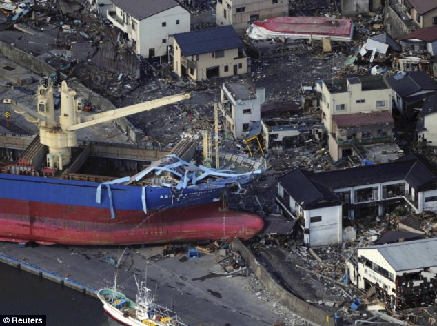 Japan earthquake and tsunami: 10,000 people missing in Minamisanriku 4 article 1365569 0B2576DD00000578