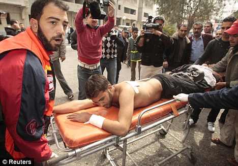 Israel hits back after Palestinians unleash heaviest rocket attack for 2 years 3 article 1367883 0B3E8B0000000578