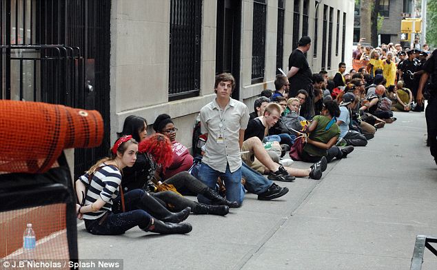 80 Arrested in Wall Street Protests 9 article 2041549 0E12782800000578