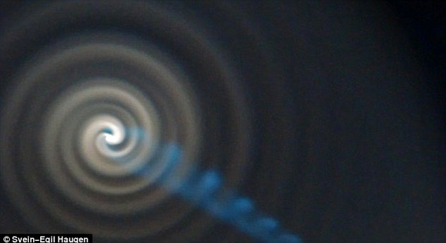 Wikileaks, the US secret bunker, the Gulf of Aden Vortex: Contact made? 3 article 0 13825B27000005DC