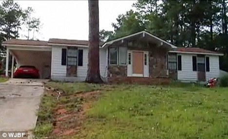 Officer marches into woman's home and yells at her to wake up because her grass is too long 2 article 2171130 13FEBC46000005DC