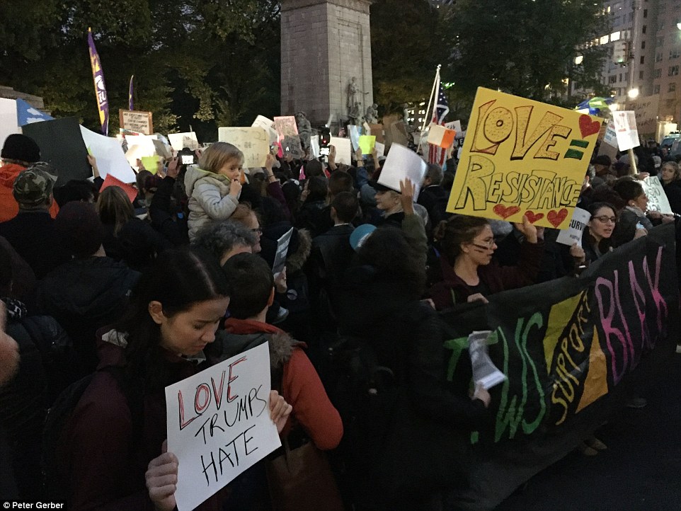 Riots Getting out of Control, They are now shouting "Kill Trump" 22 3A370F4400000578 3922098 image a 25 1478737913937