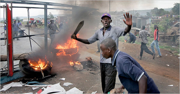 Stupid Behavior After Haiti Earthquake - Shocking Photo Gallery 29 29kenya.600