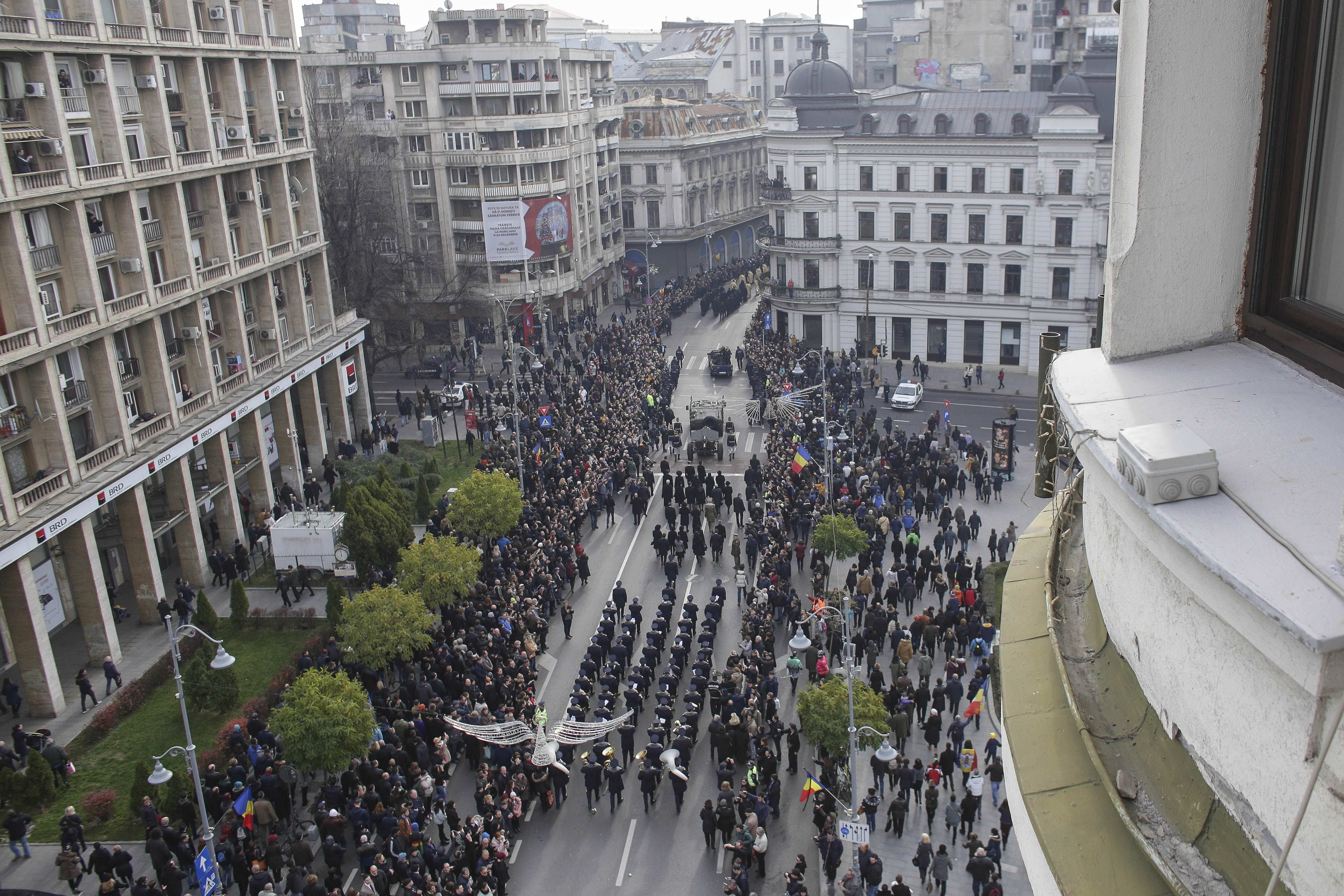 Romania mourns death of King Michael I, European royalties attend funeral 2 jJKqMA1