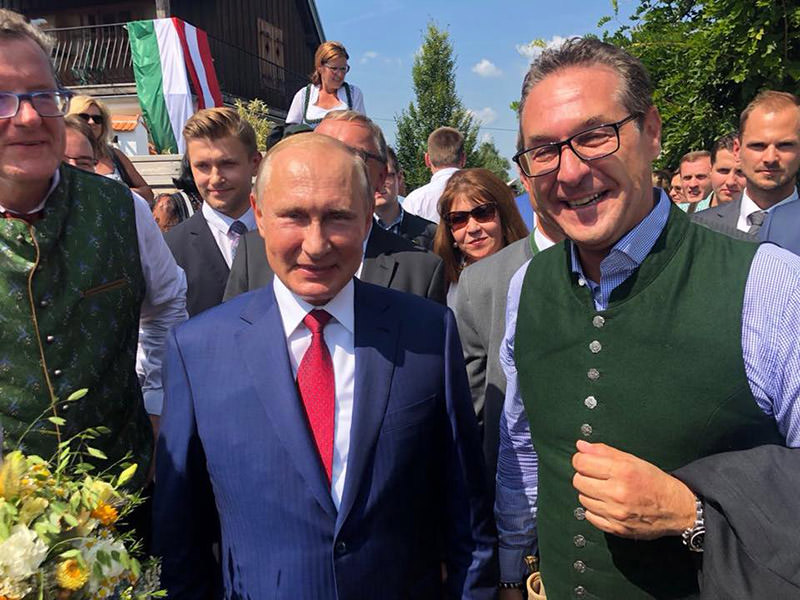Putin to Europe: Help Rebuild Syria so all “Refugees” Can Go Home 3 khaTFh5